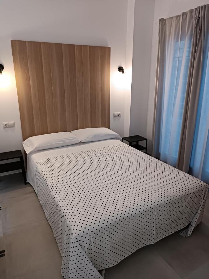 Apartamentos Los Guindos Málaga Dış mekan fotoğraf